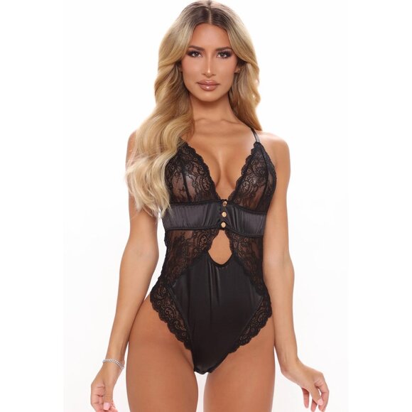 Call It Romance Lace & Satin Teddy – Fashion Nova Black Open Back & Gold Buttons - Picture 1 of 2